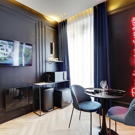 Couples Getaway Unit With Jacuzzi - City Center Paris Exterior foto